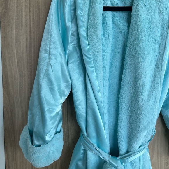 VINTAGE CABERNET Sleep LONG ROBE Small Satin Soft Warm Sea Foam Green Belt Silky - Picture 3 of 8